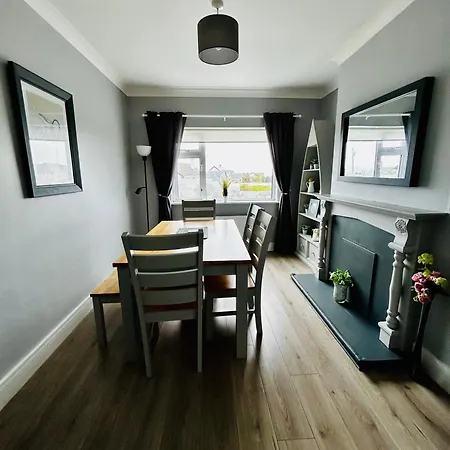 Ocean View House -connemarra بيت للعطل